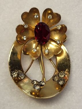 Vintage Coro Gold-tone Floral Brooch / Pin